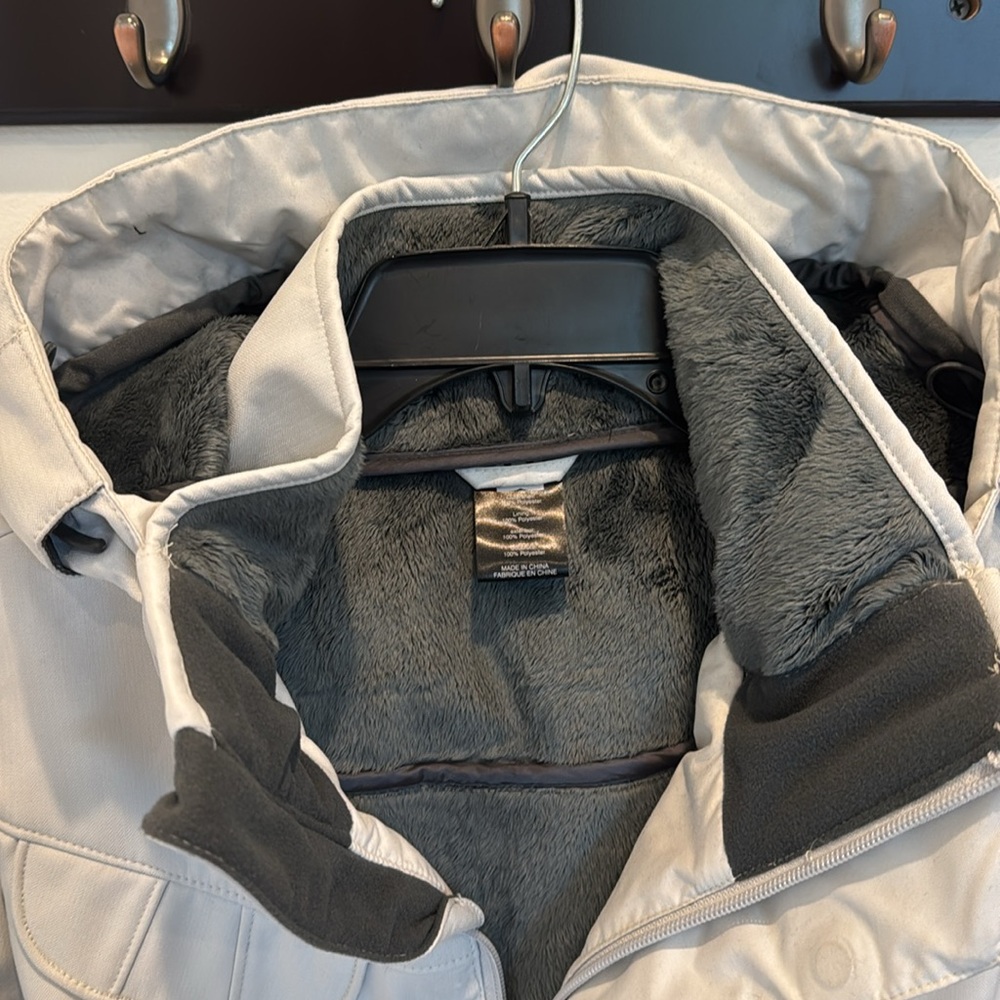 DC Women's Ski & Snow Jacket - Light Gray - Picture 7 of 12